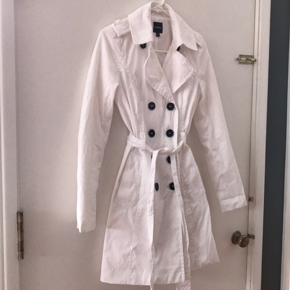 White Express coat XS